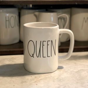 Rae Dunn “QUEEN” Mug